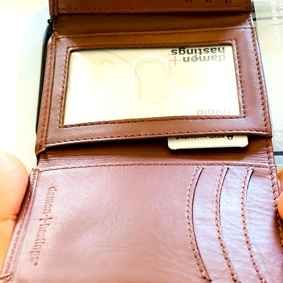 Smooth Leather Wallet for Men(tri fold, Slim, Tan) - Picture 4 of 6